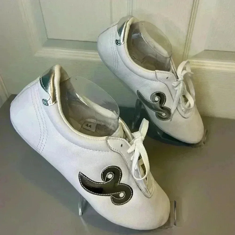 “Budo Saga” NWOT White Wushu Kungfu Martial Arts Shoes Size 44/Men 10.5 Women 12